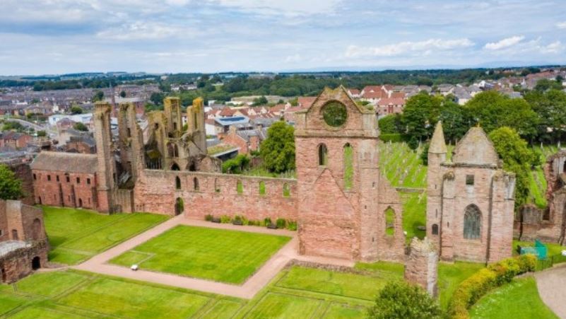 Tourist Attraction to Arbroath Abbey